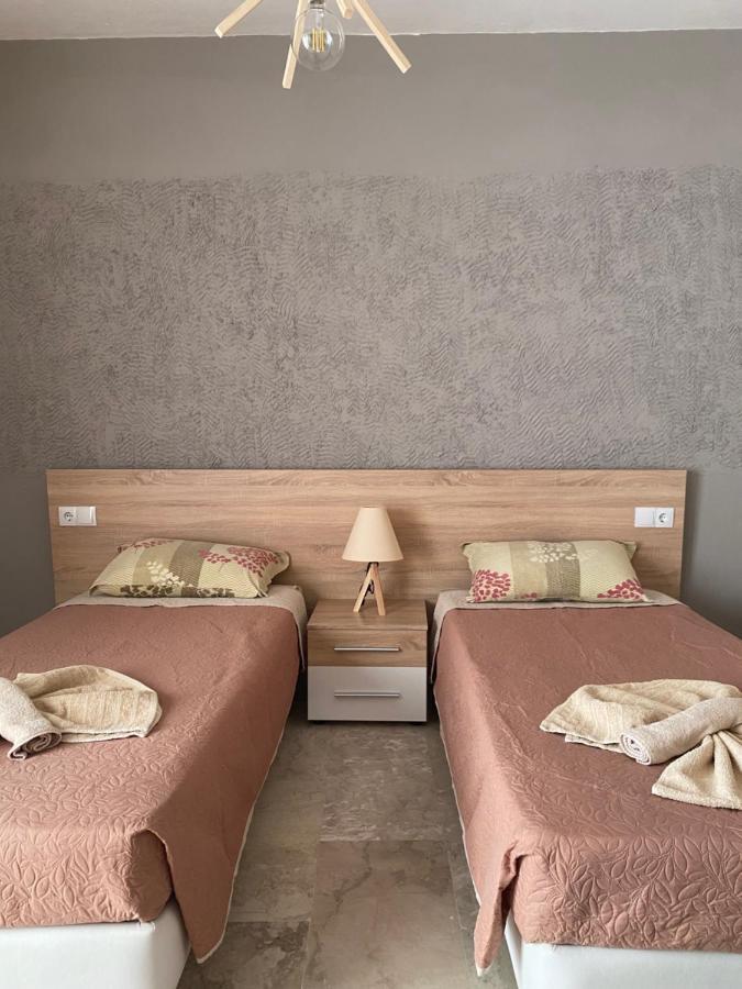 Greek Islands Apartment *
